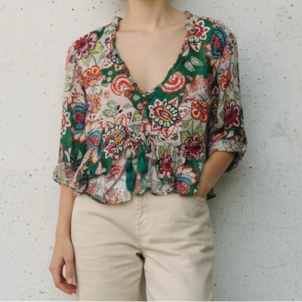 Natural Life Size Small Floral Blouse